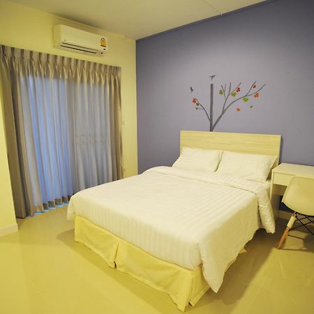 The Garden Living Hotel Bangkok Exterior foto