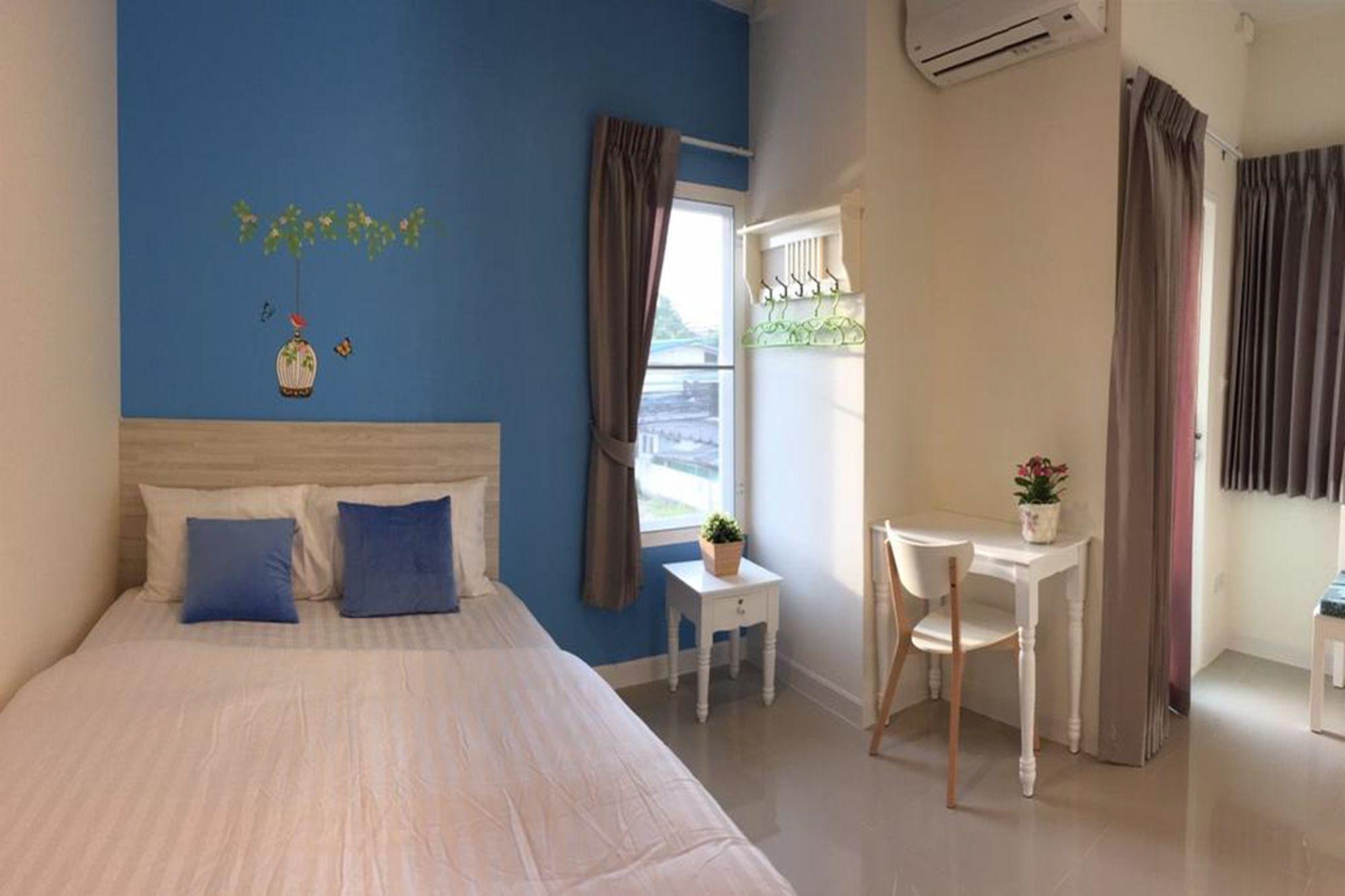 The Garden Living Hotel Bangkok Exterior foto